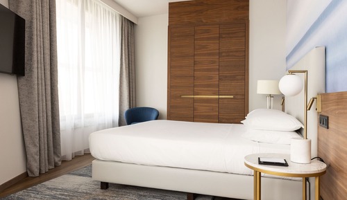 Executive Suite, 1 King Bed, Non Smoking