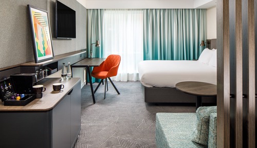Premium Room, 1 Queen Bed