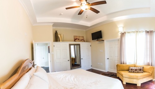Luxury Room, 1 King Bed, Ensuite, Garden View