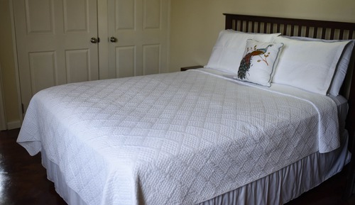 Deluxe Room, 1 Queen Bed, Bathtub, City View