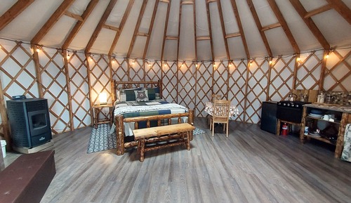 Family Studio Suite, Multiple Beds, Kitchen, Mountain View