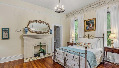 Classic Room