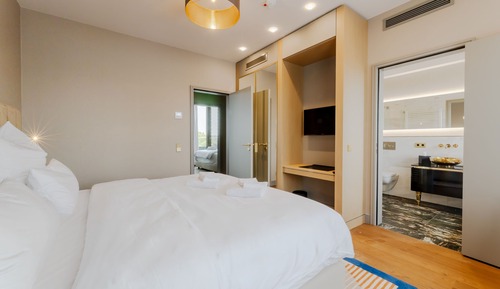 Presidential Penthouse, 3 Bedrooms, Patio, City View