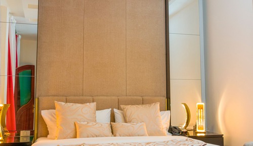Grand Studio Suite, 1 King Bed