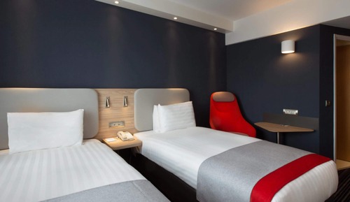 Standard Room, 2 Twin Beds (Free Breakfast)