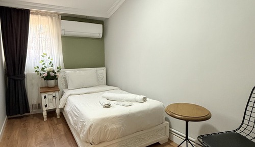 Deluxe Condo, 2 Bedrooms