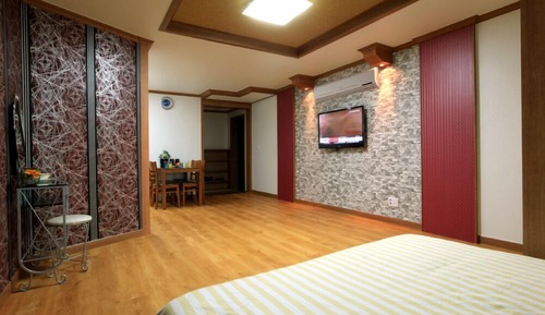 Room (Bada)