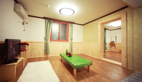 Room (Lemon grass)