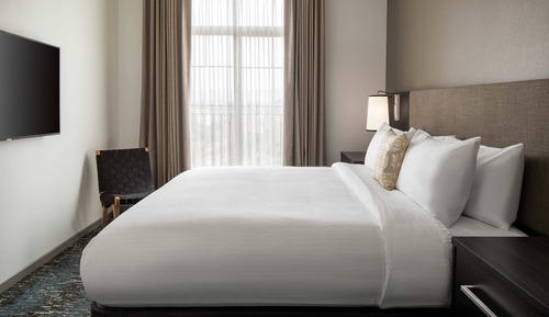 Suite, 1 Bedroom (Mobility Accessible, Roll-In Shower)