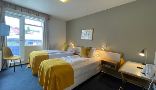 Standard Twin Room, Private Bathroom