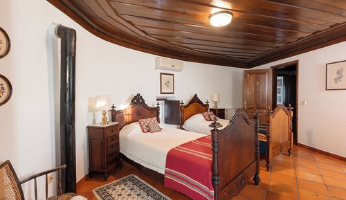 Classic Twin Room