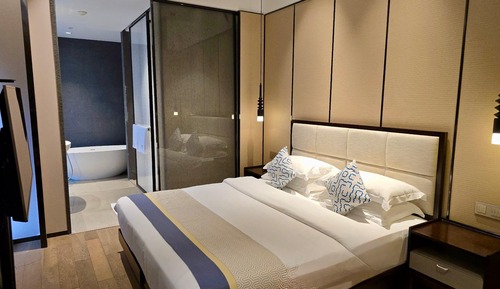 Superior King Room