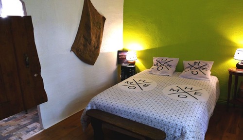 Double Room (Voyages)