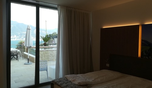 Junior Suite, Poolside
