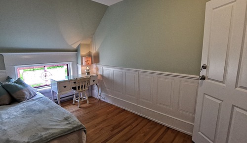 Luxury Suite (I)
