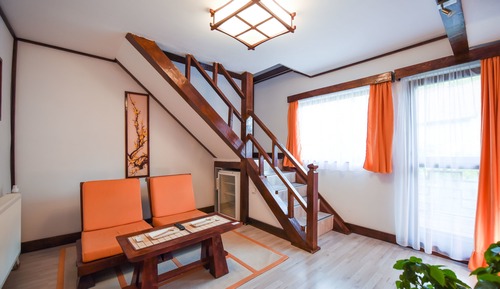 Orange suite