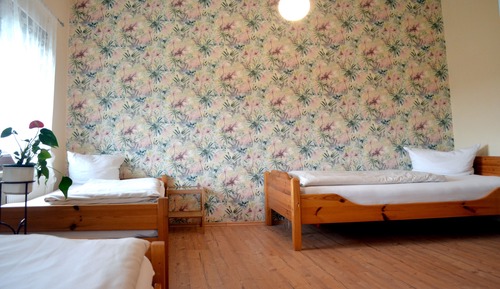 Classic Triple Room, Private Bathroom