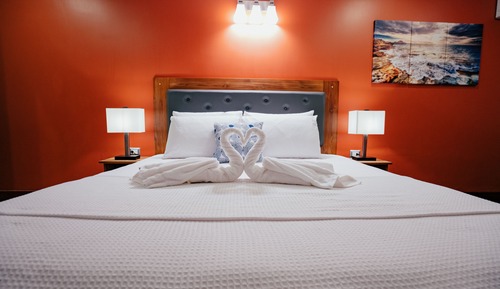 Standard Room, 1 King Bed