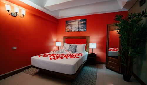 Deluxe Room, 1 Queen Bed