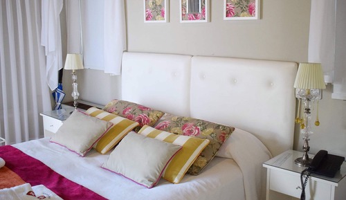 Suite, Jetted Tub