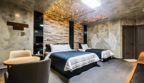Twin Room (Disposable bed sheets, Bathtub)