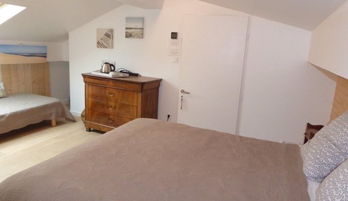 Family Room (Dunes)