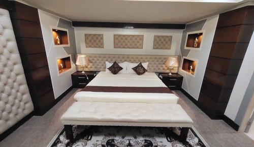 Standard Suite