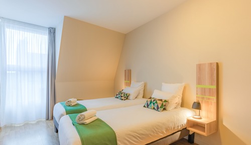 Studio, 2 Twin Beds