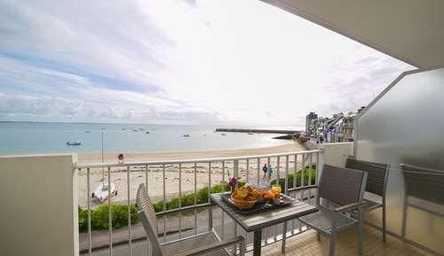Family Room, Balcony, Sea View