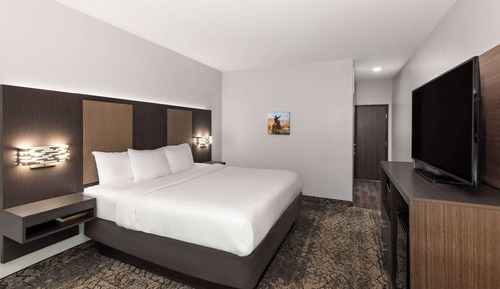 Deluxe Suite, 1 King Bed, Non Smoking