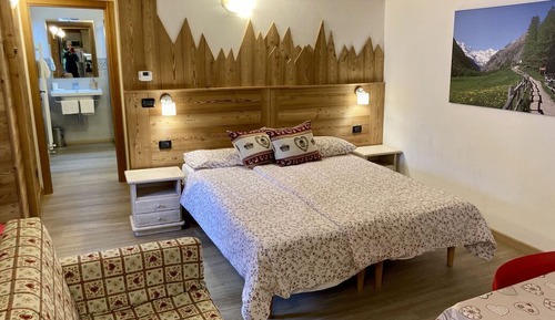 Panoramic Studio, Kitchen