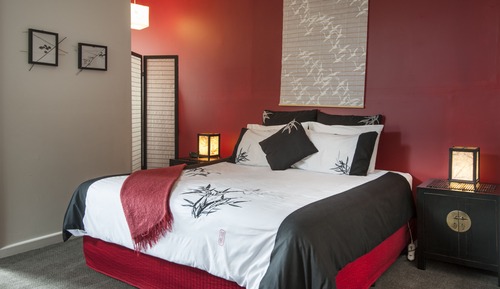 Treetops One-Bedroom Apartment