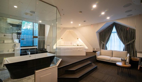 Signature Room