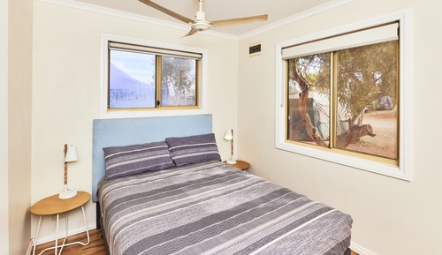 2 Bedrooms Double - External Bathroom