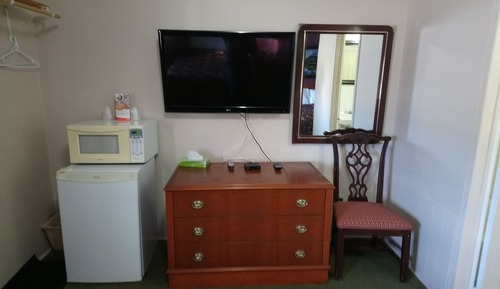 Standard Room with 2 Queen Beds