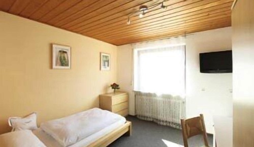Single Room (Category B)