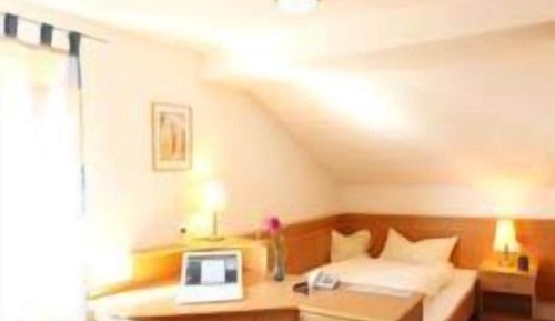 Single Room (Category C)