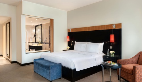 Deluxe Room with Free Shuttle to Beach