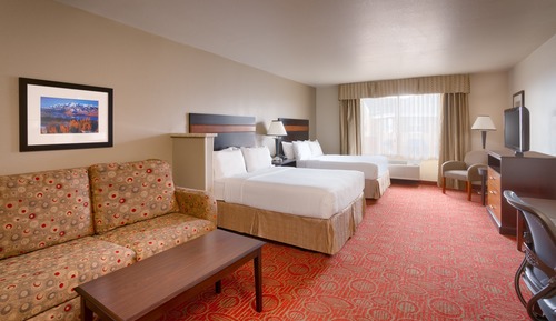 Suite, Multiple Beds