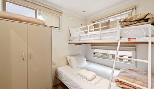 Deluxe 3 Bedroom Duplex Cabin