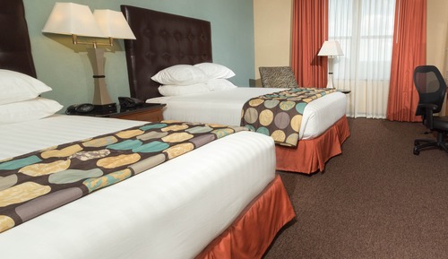 Suite, 2 Queen Beds, Refrigerator & Microwave (2 rooms, Sofabed)