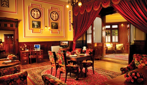 Maharaja Suite