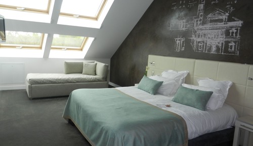 Junior Suite, Multiple Beds, River View