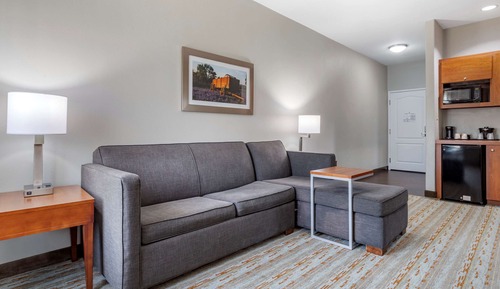Suite, 1 King Bed, Non Smoking