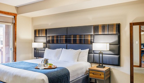 One Bedroom King Suite