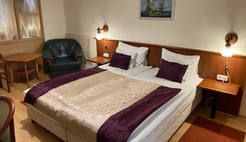 City Apartment, 2 Bedrooms, Non Smoking, Garden View