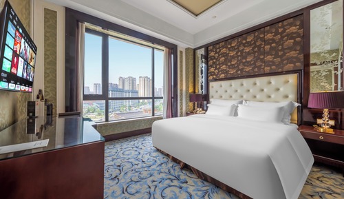Room, 1 King Bed, Smoking (4KS)