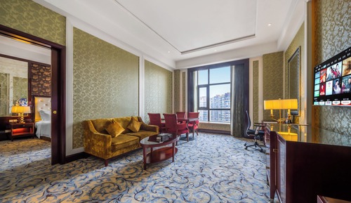 Suite, 1 King Bed, Non Smoking (6KN)