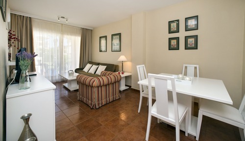 Superior Apartment, 1 Bedroom, Pool View (2 adults + 2 children)