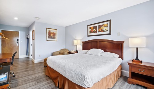 Standard Room, 1 King Bed